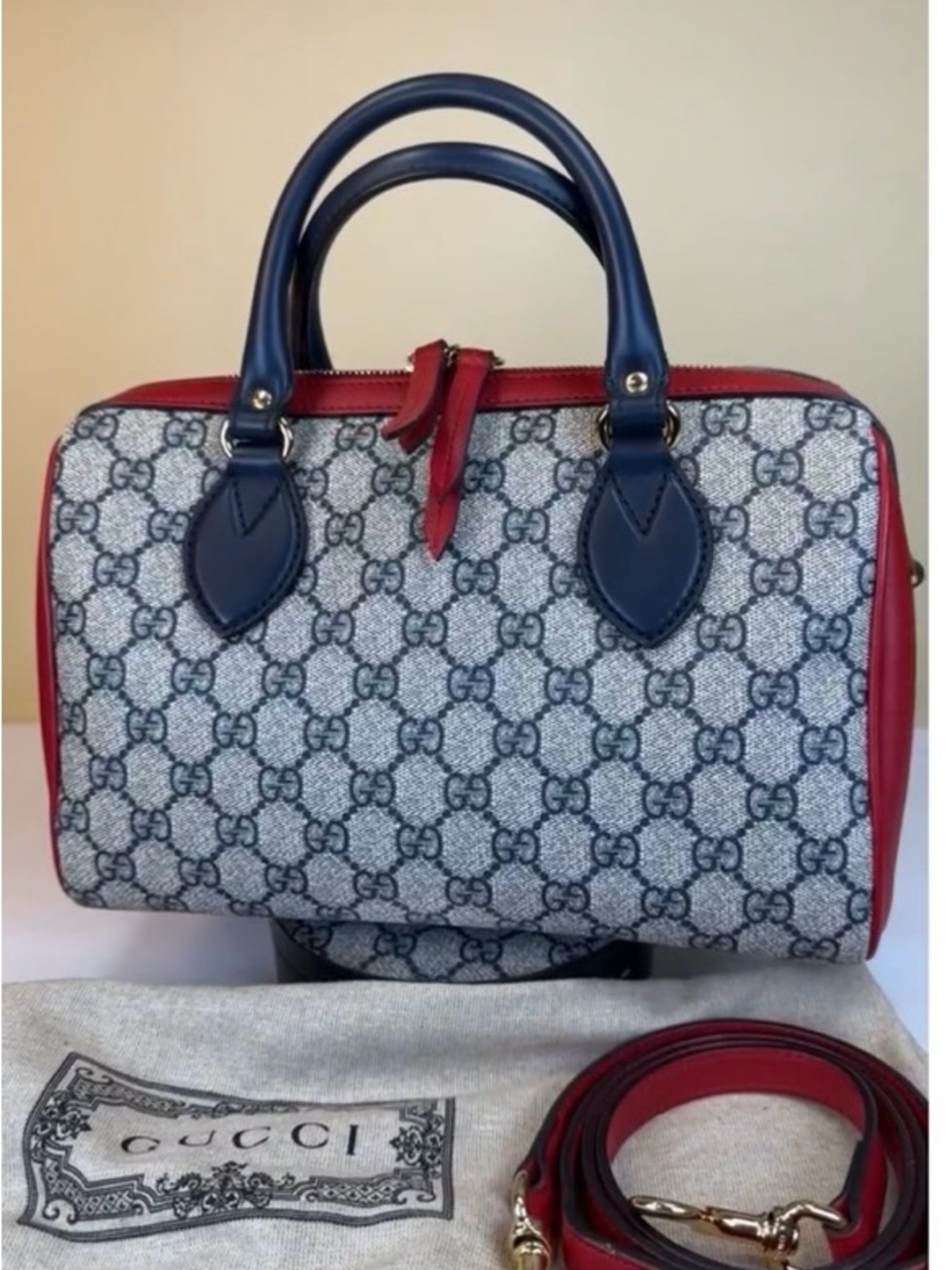 Gucci Navy GG Supreme Red Leather Trim Boston Red Crossbody Strap Dustbag